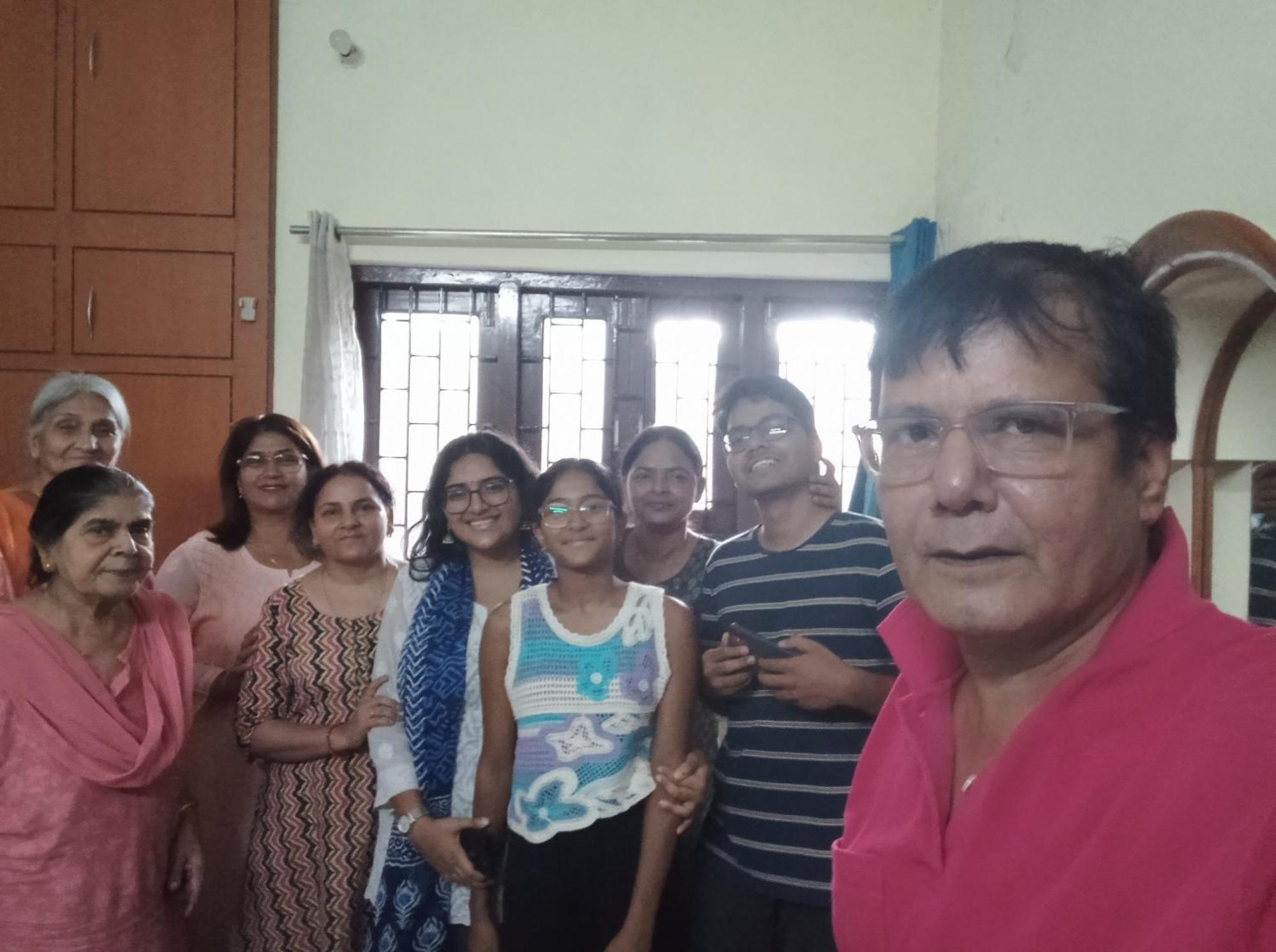 ורנאסי Shanti Niketan Hostel And Homestay מראה חיצוני תמונה